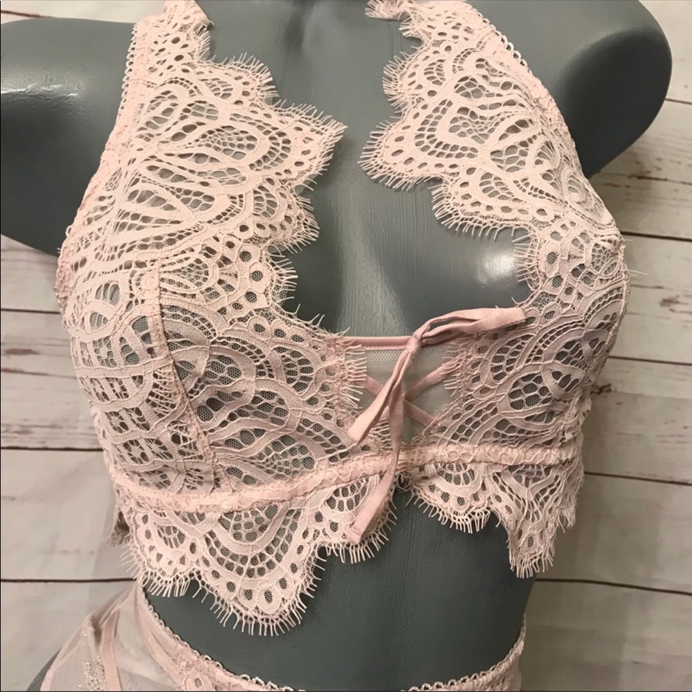Victoria Secret Set - Picture 2 of 7